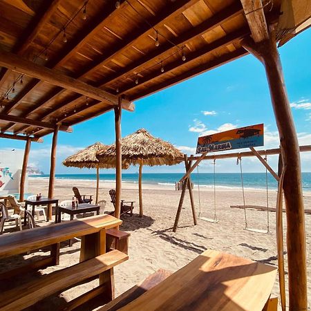 Sal Marina Restaurante Y Cabanas Salina Cruz Exterior foto